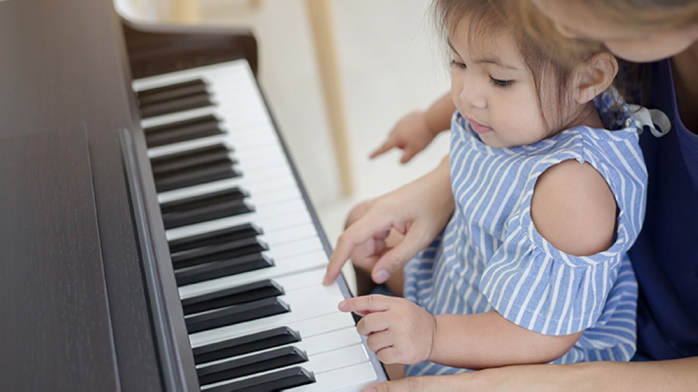 تدریس خصوصی ارگ و پیانو فقط کودکان و بانوان توسط خانم 
