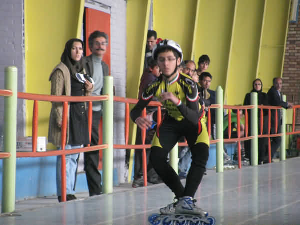 مسابقات اسکیت اموزش وپرورش تهران